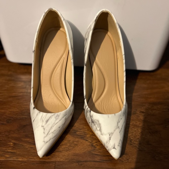 Marble Heels - Picture 1 of 3